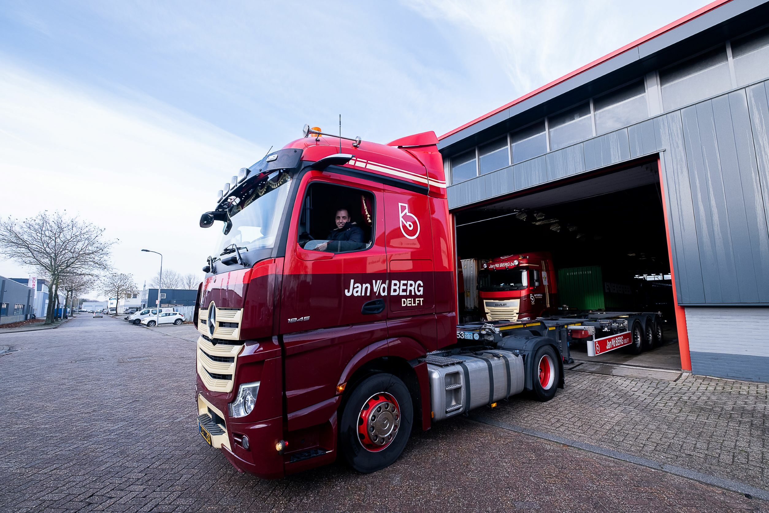 Chauffeur | Jan Van Den Berg Transport